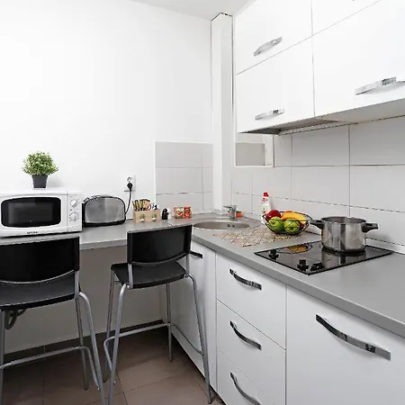 Very Close To Old Apartament Bukareszt