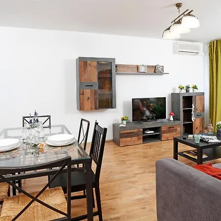 Very Close To Old Apartamento Bucarest