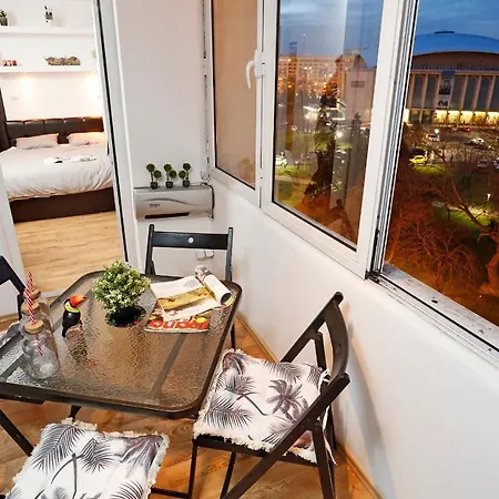 Apartment Very Close To Old