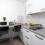 Very Close To Old Apartman Bukarest